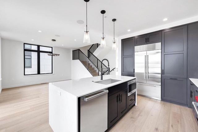 1144 BROOKWOOD DRIVE, Green Bay, WI 54304