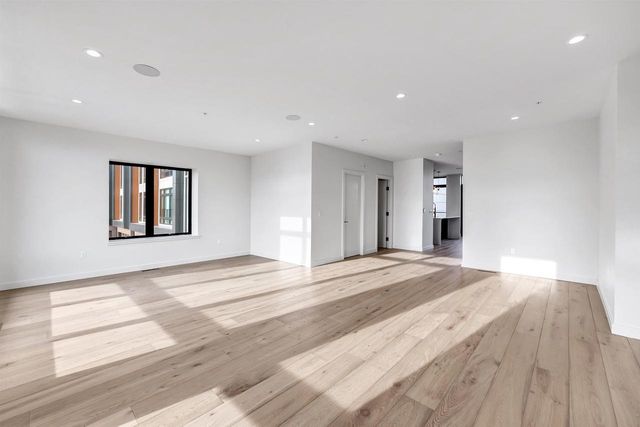 1144 BROOKWOOD DRIVE, Green Bay, WI 54304