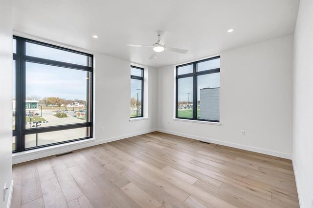 1144 BROOKWOOD DRIVE, Green Bay, WI 54304