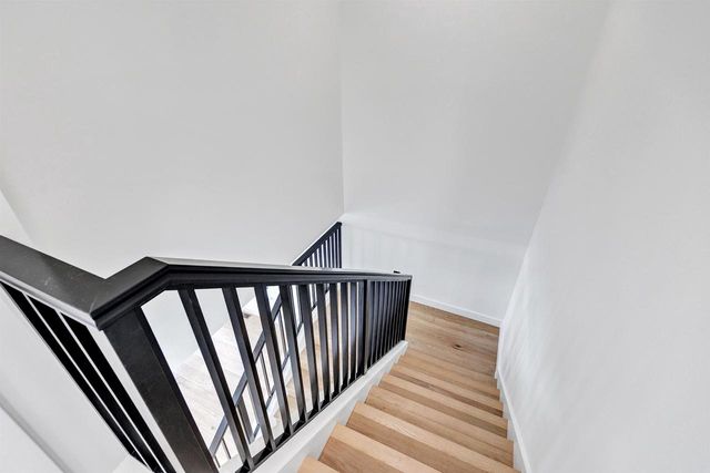 1144 BROOKWOOD DRIVE, Green Bay, WI 54304