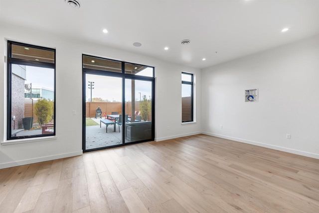 1144 BROOKWOOD DRIVE, Green Bay, WI 54304