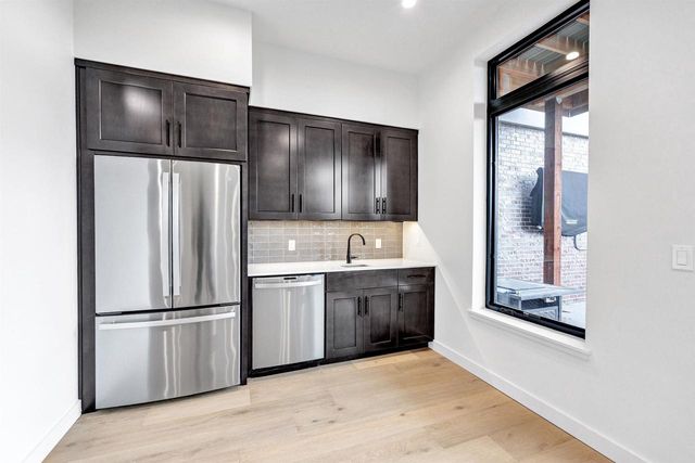 1144 BROOKWOOD DRIVE, Green Bay, WI 54304