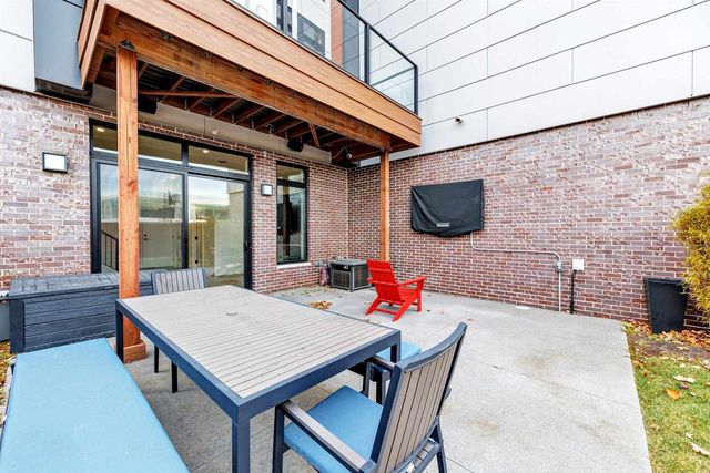 1144 BROOKWOOD DRIVE, Green Bay, WI 54304