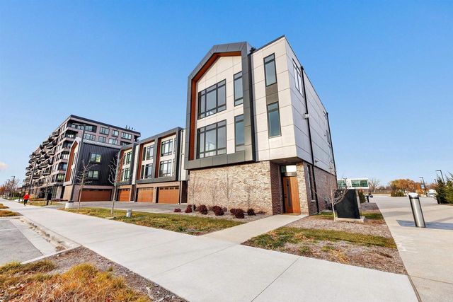 1144 BROOKWOOD DRIVE, Green Bay, WI 54304