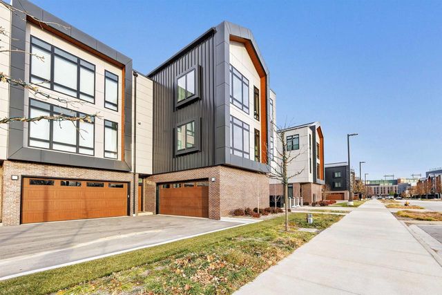 1144 BROOKWOOD DRIVE, Green Bay, WI 54304