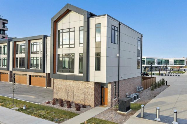 1144 BROOKWOOD DRIVE, Green Bay, WI 54304