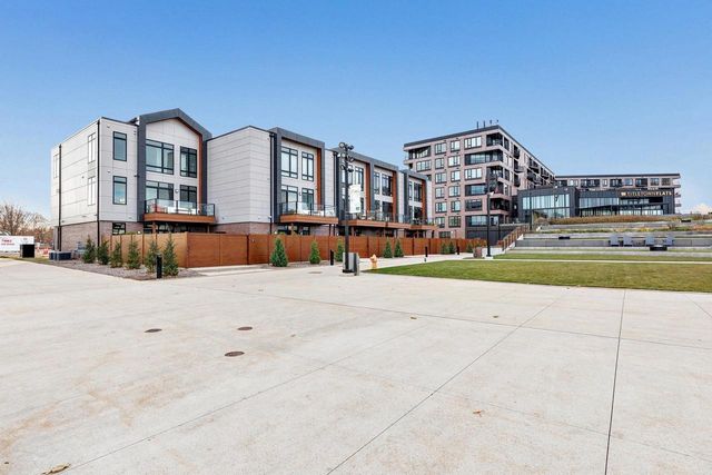 1144 BROOKWOOD DRIVE, Green Bay, WI 54304