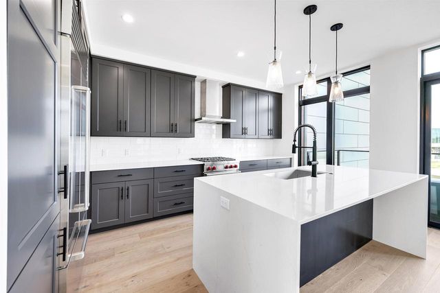 1144 BROOKWOOD DRIVE, Green Bay, WI 54304