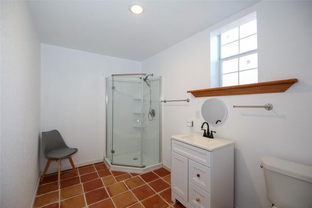 246 Silver Lakes Drive, Sunset, TX 76270