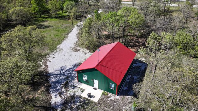 246 Silver Lakes Drive, Sunset, TX 76270