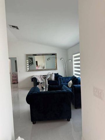 17995 31ST Road N, Loxahatchee, FL 33470