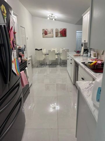 17995 31ST Road N, Loxahatchee, FL 33470