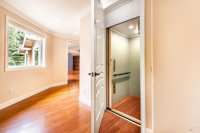 16611 Pearl Ranch Rd, Fort Bragg, CA 95437