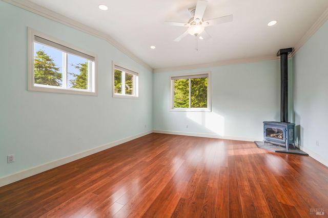 16611 Pearl Ranch Rd, Fort Bragg, CA 95437