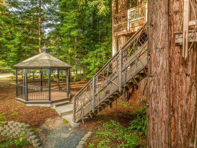 16611 Pearl Ranch Rd, Fort Bragg, CA 95437