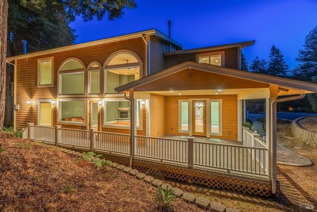 16611 Pearl Ranch Rd, Fort Bragg, CA 95437