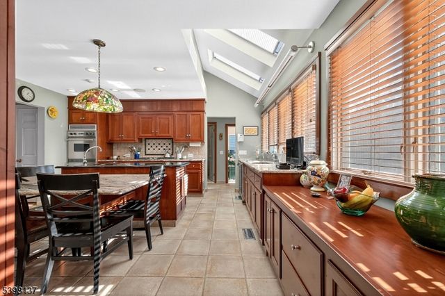 1134 Kipling Rd, Elizabeth City, NJ 07208