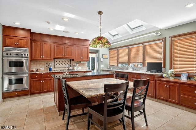 1134 Kipling Rd, Elizabeth City, NJ 07208