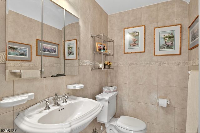 1134 Kipling Rd, Elizabeth City, NJ 07208