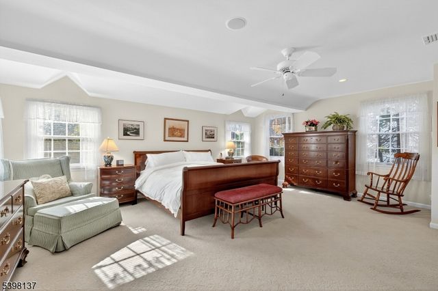 1134 Kipling Rd, Elizabeth City, NJ 07208