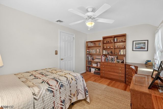 1134 Kipling Rd, Elizabeth City, NJ 07208