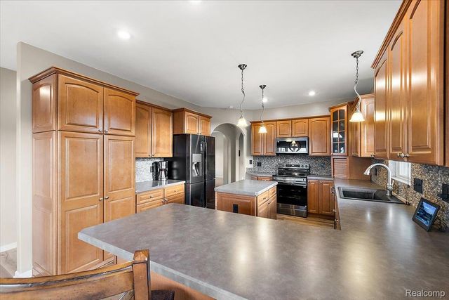 5035 Hidden Ridge Drive, Hadley Township, MI 48455