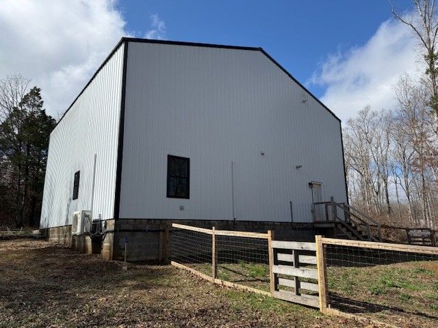 607 Rocky Dr, Dickson, TN 37055