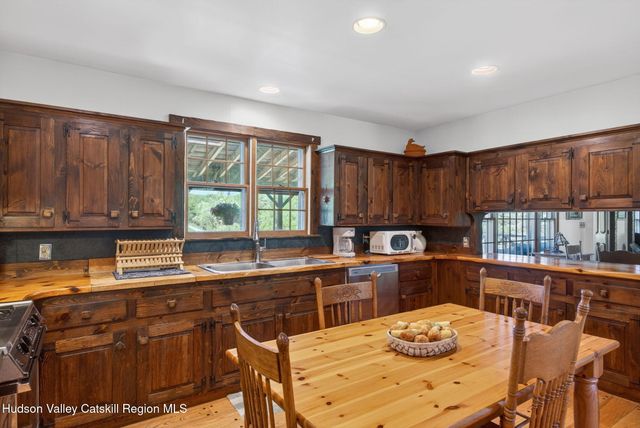 2838 Old Kings Rd, Catskill, NY 12414