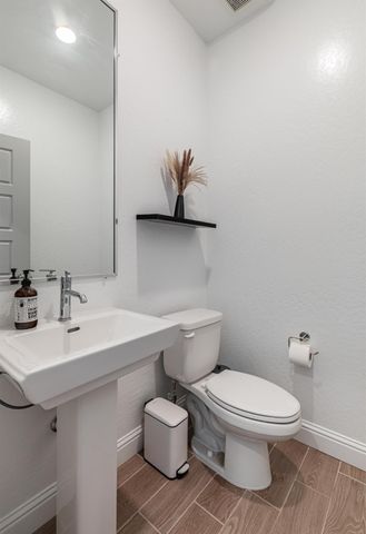 379 Aria S, Madera, CA 93636