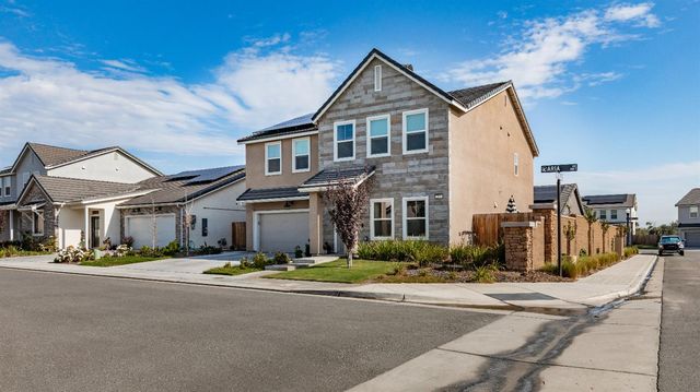 379 Aria S, Madera, CA 93636