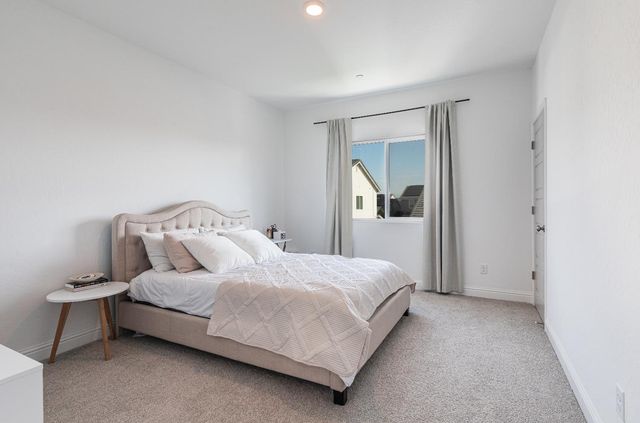 379 Aria S, Madera, CA 93636