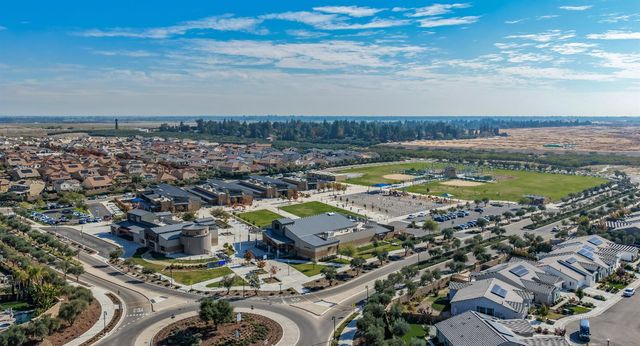 379 Aria S, Madera, CA 93636