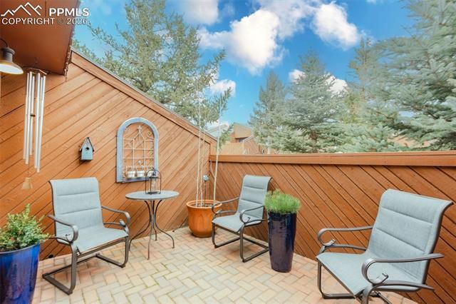 4452 Sentinel Rock NA, Larkspur, CO 80118