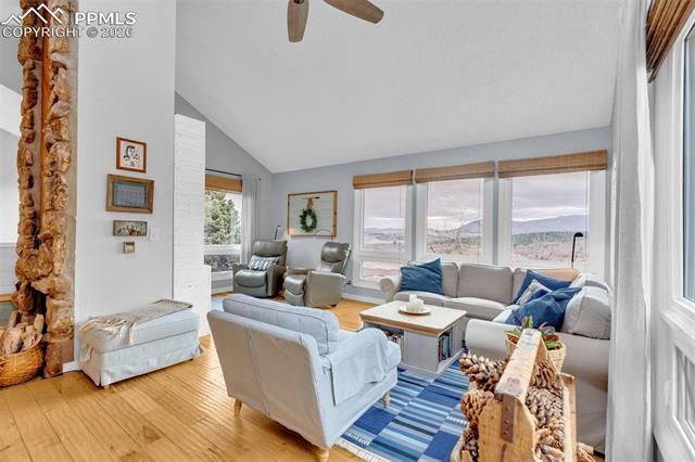 4452 Sentinel Rock NA, Larkspur, CO 80118