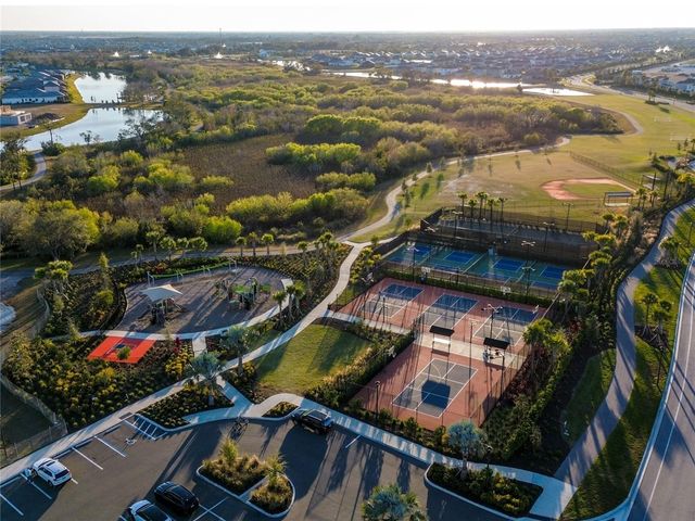 3262 HILLTOP CIRCLE, Bradenton, FL 34211