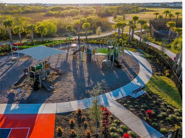 3262 HILLTOP CIRCLE, Bradenton, FL 34211