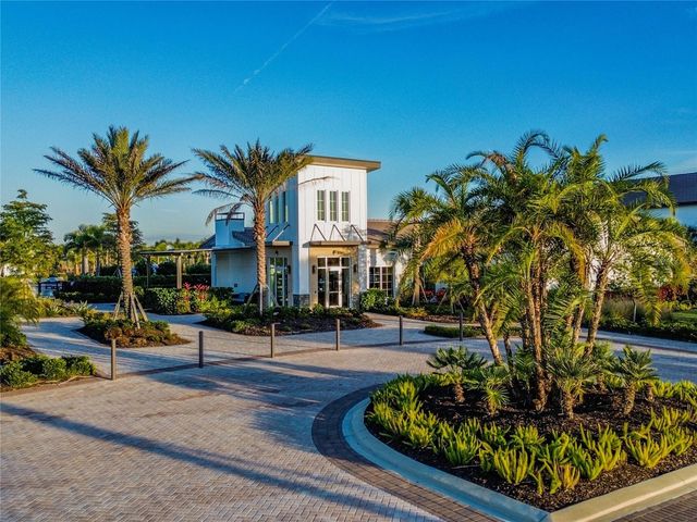 3262 HILLTOP CIRCLE, Bradenton, FL 34211
