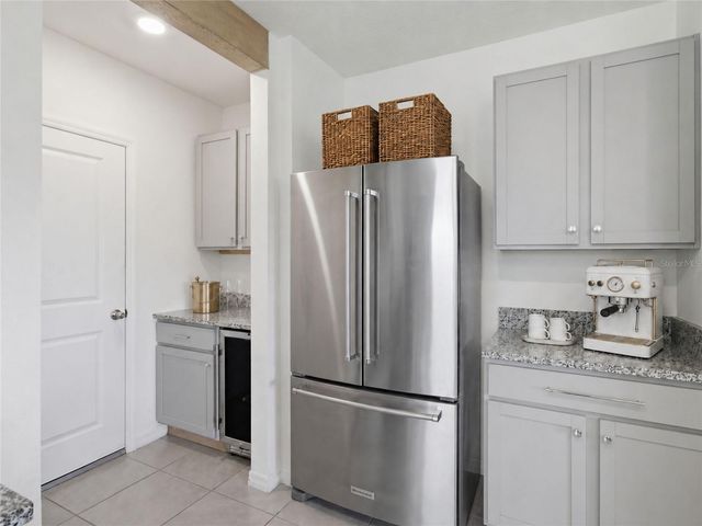3262 HILLTOP CIRCLE, Bradenton, FL 34211