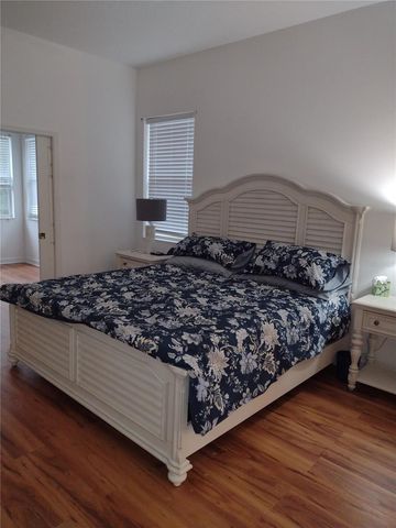 2006 BAYSIDE AVENUE, Mount Dora, FL 32757