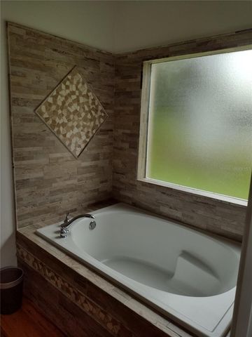 2006 BAYSIDE AVENUE, Mount Dora, FL 32757