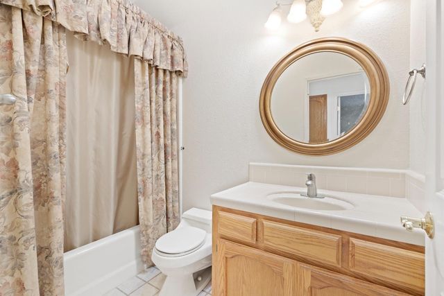 2025 Dorset Ln, Modesto, CA 95355