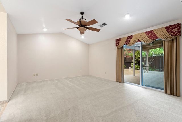 2025 Dorset Ln, Modesto, CA 95355