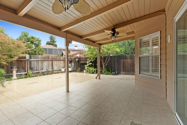 2025 Dorset Ln, Modesto, CA 95355