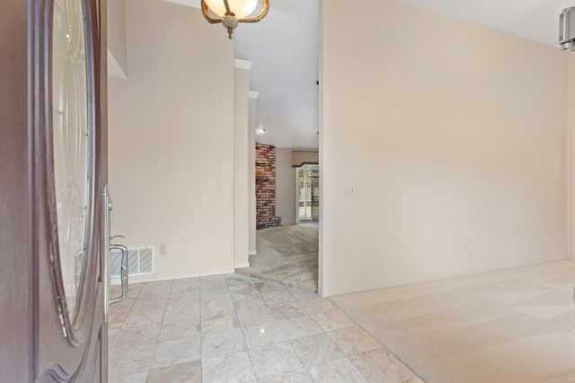 2025 Dorset Ln, Modesto, CA 95355