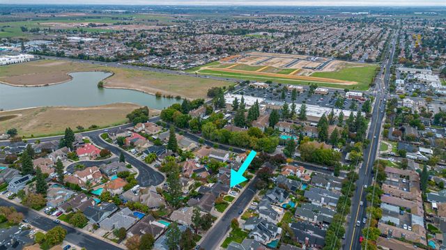 2025 Dorset Ln, Modesto, CA 95355