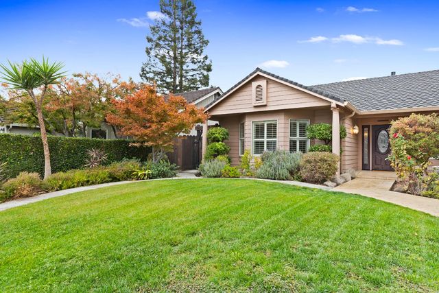 2025 Dorset Ln, Modesto, CA 95355