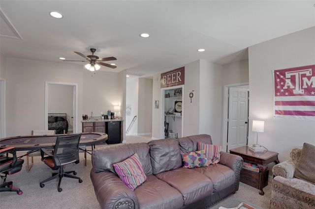 1122 Detroit Street, College Station, TX 77840