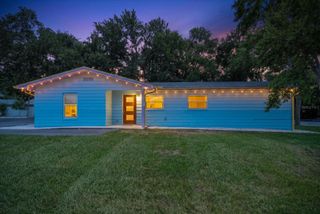 2050 W BAY DRIVE, Largo, FL 33770