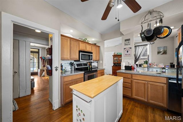 7479 Hiawatha Avenue, Richmond Heights, MO 63117