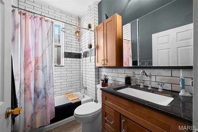 7479 Hiawatha Avenue, Richmond Heights, MO 63117